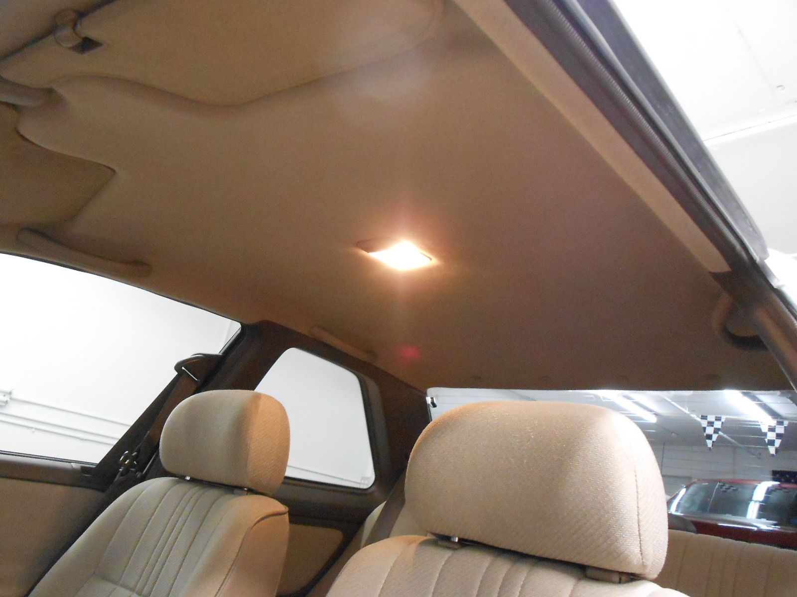 Used 1991 Nissan Sentra XE FWD image 14