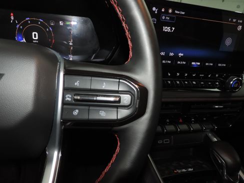 Used 2023 Chevrolet Colorado Z71 image 40