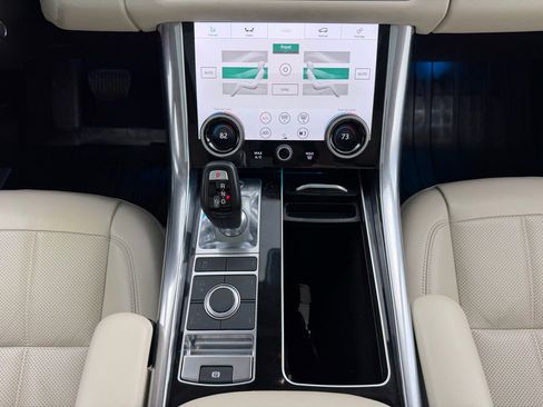 Used 2020 Land Rover Range Rover Sport HSE image 26
