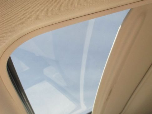 Used 2016 Subaru Outback 3.6R Limited image 6