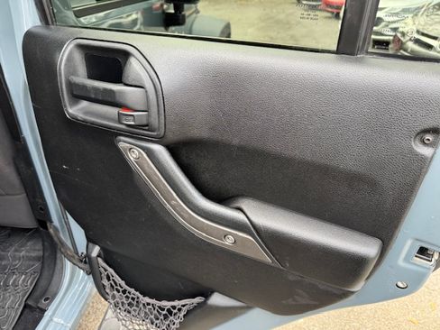 Used 2014 Jeep Wrangler Unlimited Sport image 11