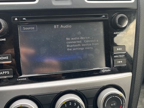 Used 2015 Subaru XV Crosstrek 2.0i Premium image 20