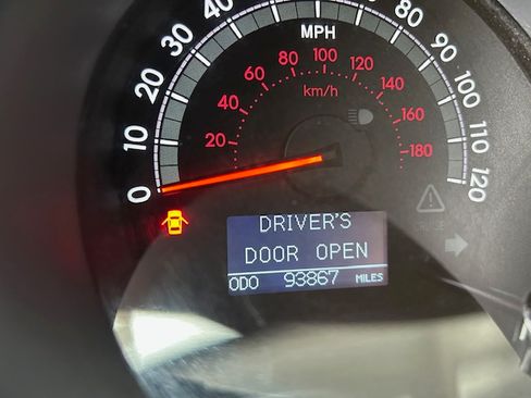 Used 2015 Toyota Sequoia Limited image 9