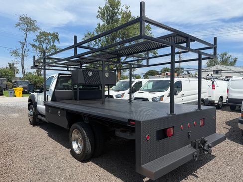 Used 2015 Ford F550 2WD Regular Cab Super Duty image 3