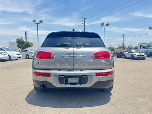 Used 2016 MINI Cooper Clubman FWD image 7
