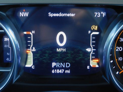 Used 2019 Jeep Wrangler 4WD Unlimited Sport image 30