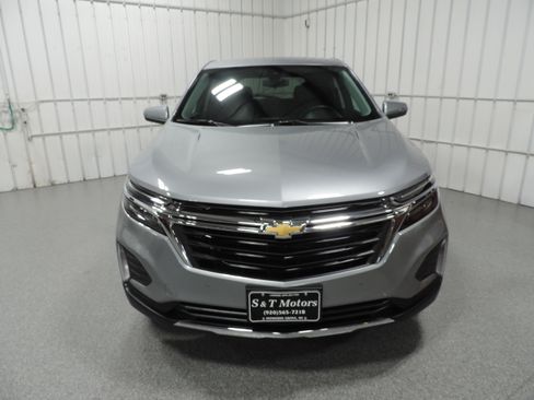 Used 2023 Chevrolet Equinox LT AWD/4WD image 5