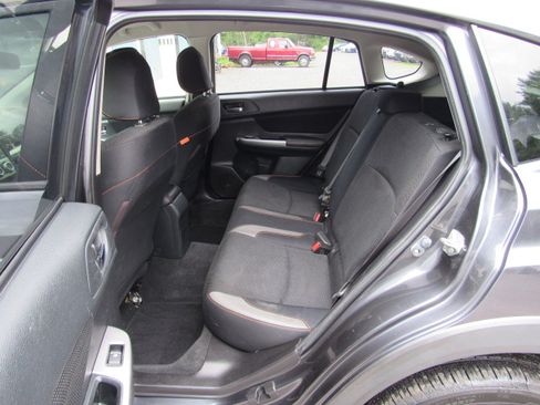 Used 2016 Subaru Crosstrek 2.0i Premium AWD/4WD image 16