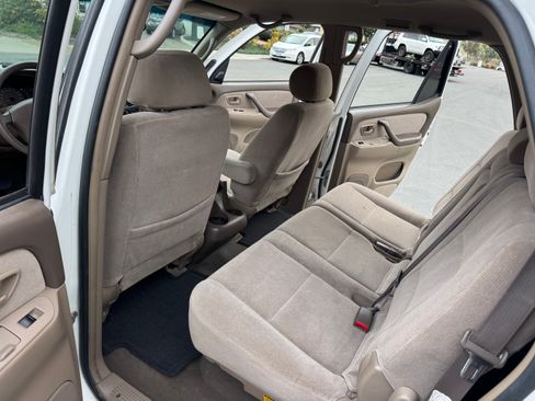 Used 2004 Toyota Sequoia SR5 image 24
