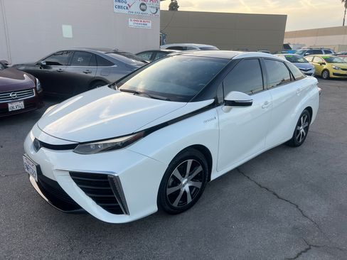 Used 2019 Toyota Mirai image 8