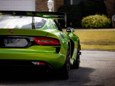 Used 2017 Dodge Viper GTC image 25