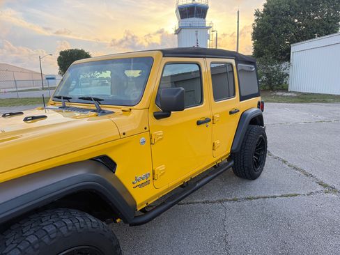 Used 2019 Jeep Wrangler 4WD Unlimited Sport image 64