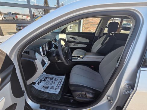 Used 2010 Chevrolet Equinox LT image 5
