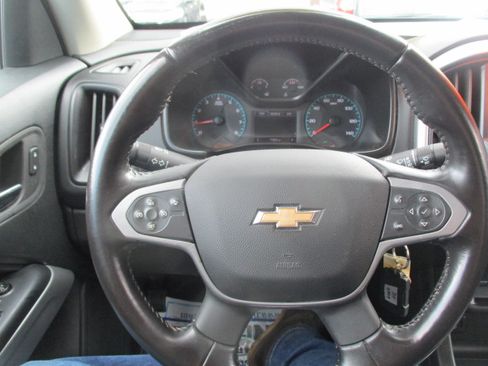 Used 2022 Chevrolet Colorado LT image 31