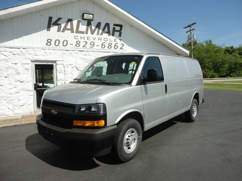New 2026 Chevrolet Express 2500 RWD image 10