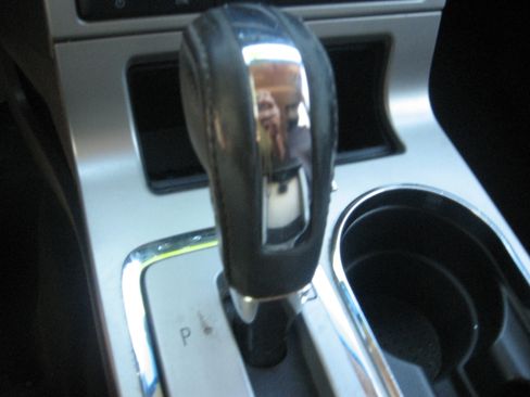 Used 2010 Ford Flex SEL FWD image 12