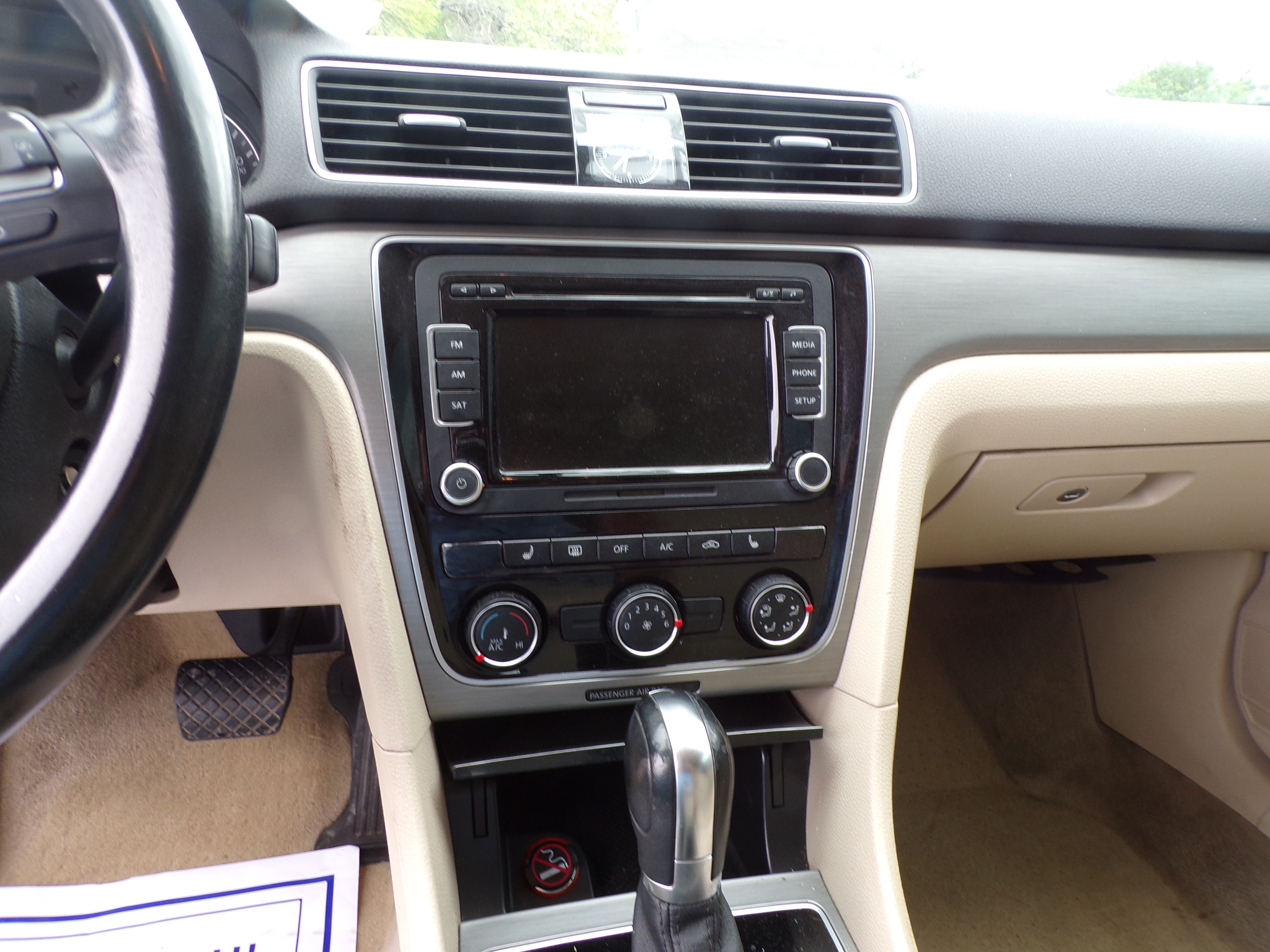 Used 2014 Volkswagen Passat 2.5 SE FWD image 13