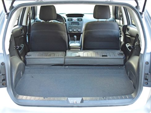 Used 2014 Subaru XV Crosstrek 2.0i Premium image 38