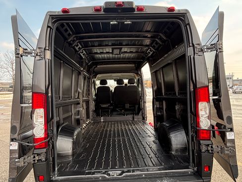 Used 2021 RAM ProMaster 2500 image 10