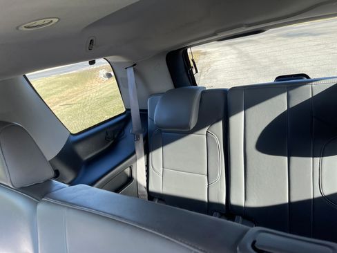 Used 2015 Chevrolet Tahoe LT image 10