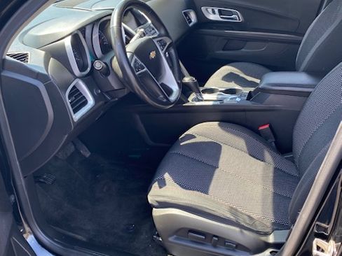 Used 2017 Chevrolet Equinox LT FWD image 13