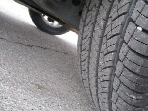 Used 2018 Toyota Highlander XLE image 16