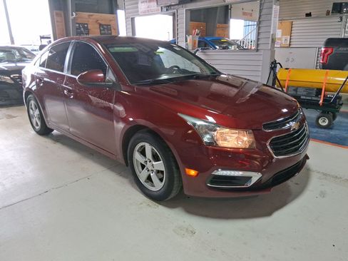 Used 2015 Chevrolet Cruze LT image 1