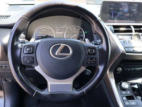 Used 2020 Lexus NX 300h image 22