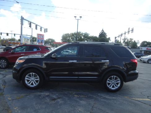 Used 2013 Ford Explorer 4WD XLT image 10