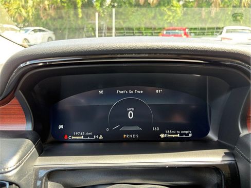 Used 2021 Lincoln Nautilus Reserve image 25