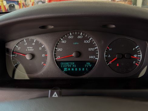 Used 2008 Chevrolet Impala LTZ image 9