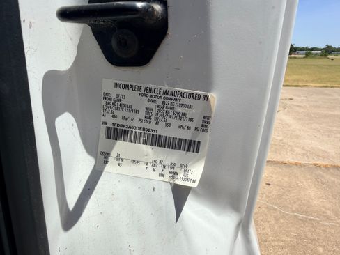 Used 2013 Ford F350 2WD Regular Cab Super Duty image 30
