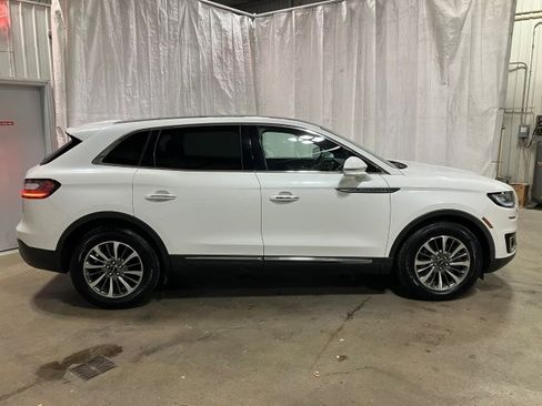 Used 2020 Lincoln Nautilus Reserve image 30