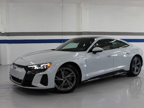 Used 2023 Audi e-tron GT Premium Plus image 1