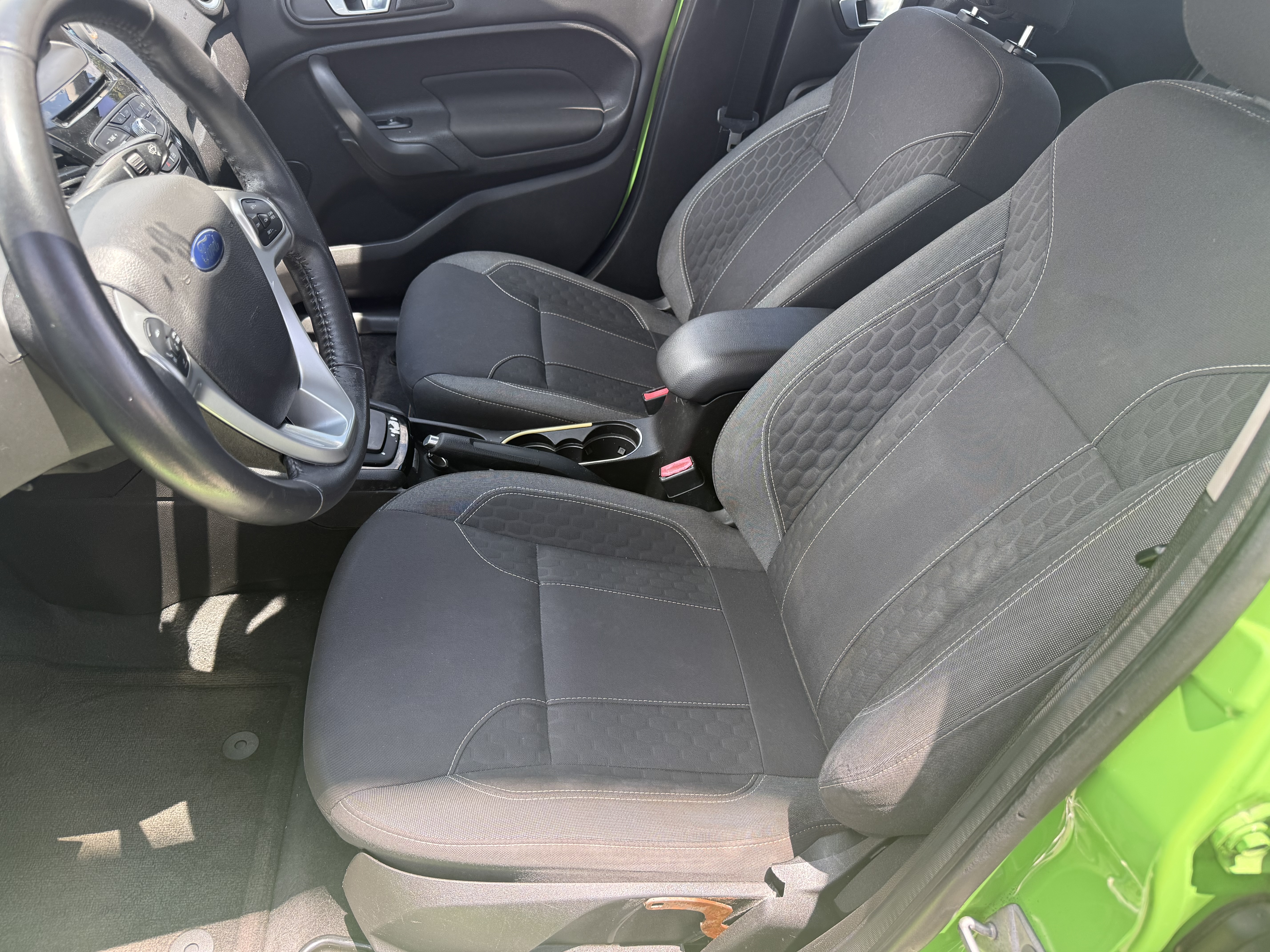 Used 2014 Ford Fiesta SE Sedan FWD image 9