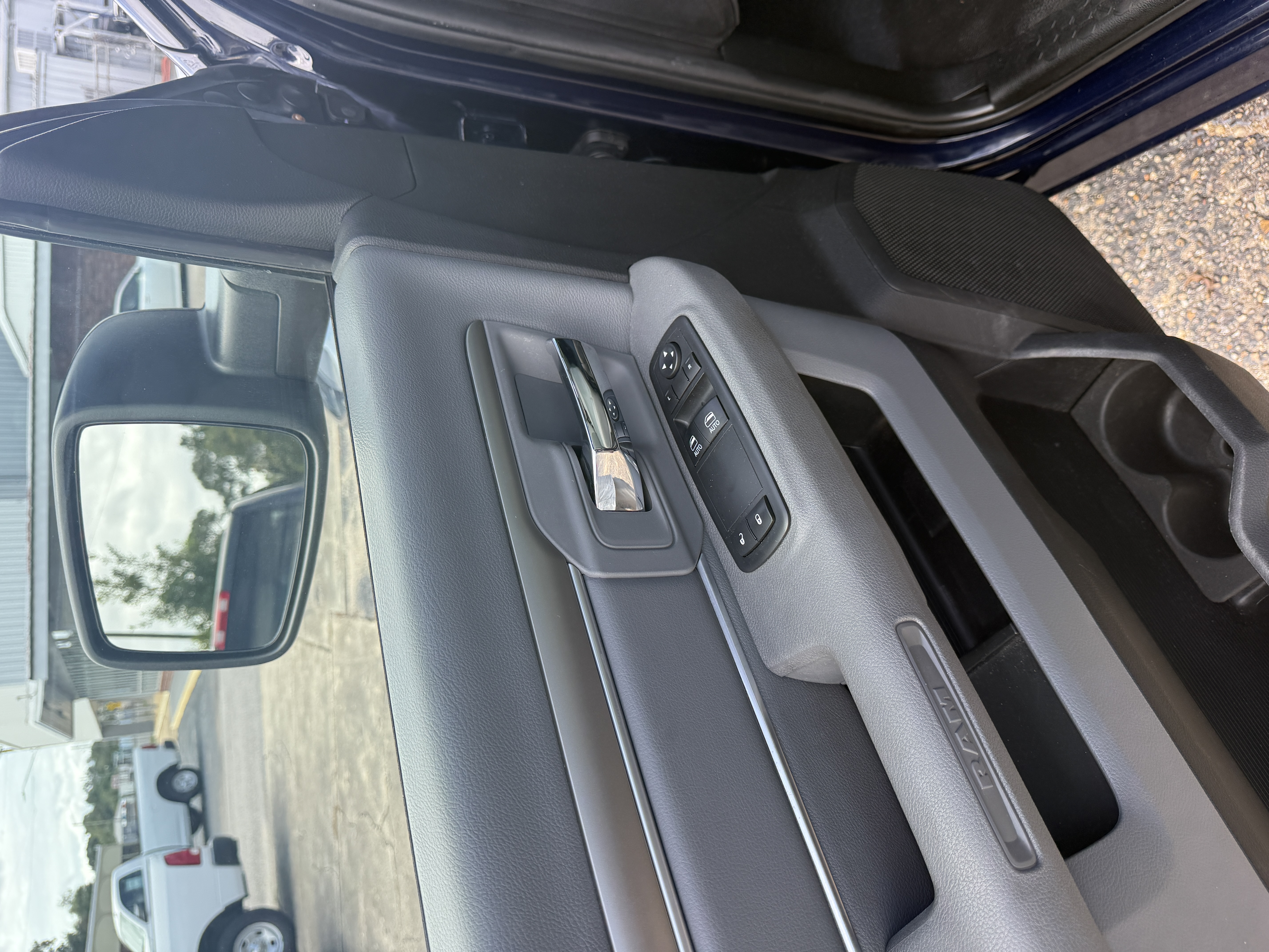 Used 2019 RAM 1500 Regular Cab Classic Tradesman RWD image 7