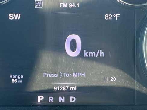 Used 2016 RAM 1500 4x4 Crew Cab SLT image 11
