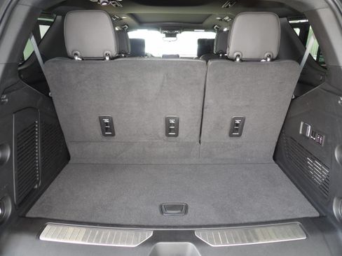 Used 2023 Chevrolet Tahoe 2WD Premier image 24
