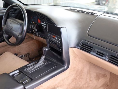 Used 1995 Chevrolet Corvette Convertible image 12