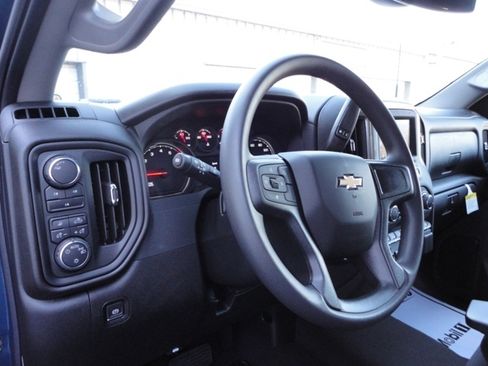 New 2025 Chevrolet Silverado 2500 Custom image 16