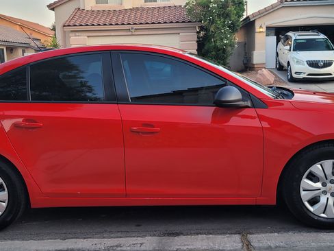 Used 2015 Chevrolet Cruze LS image 5