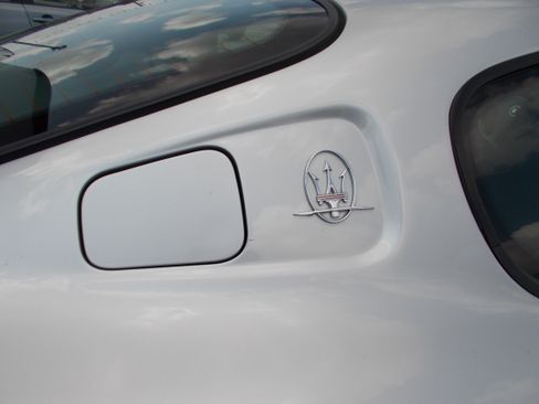 Used 2006 Maserati GranSport image 11