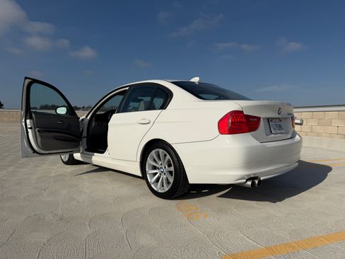 Used 2011 BMW 328i Sedan RWD image 23