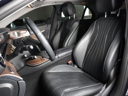 Used 2018 Mercedes-Benz E 300 image 20