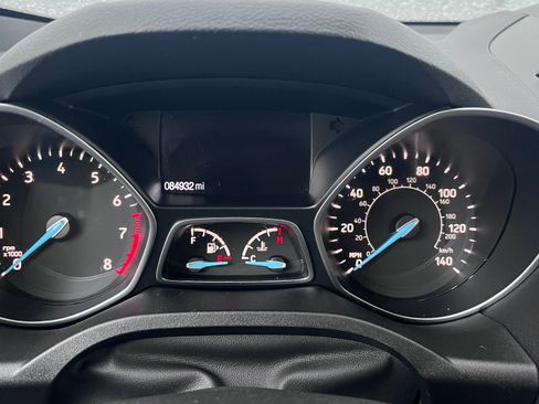 Used 2018 Ford Escape Titanium image 9