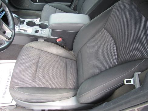 Used 2015 Subaru Outback 2.5i Premium AWD/4WD image 11