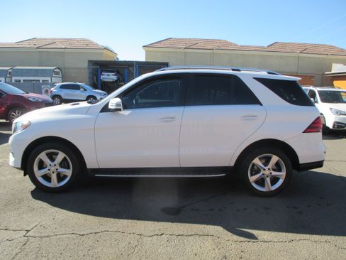 Used 2017 Mercedes-Benz GLE 350 image 2