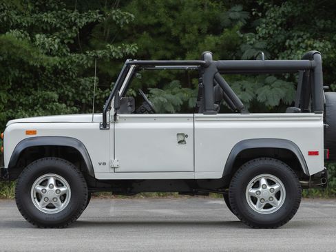 Used 1994 Land Rover Defender 90 image 17
