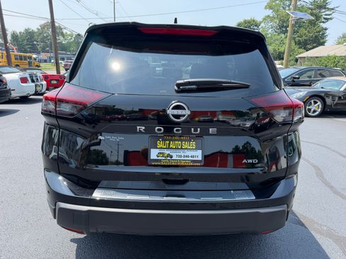 Used 2026 Nissan Rogue AWD SV image 23