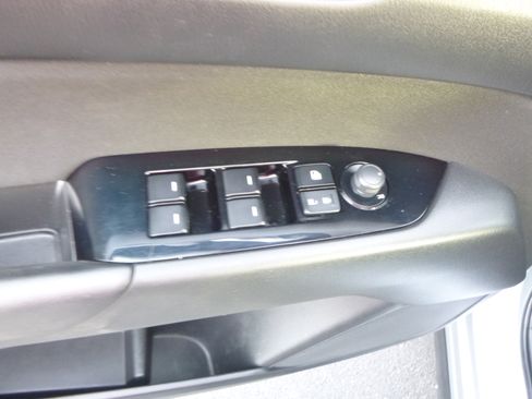 Used 2018 MAZDA CX-5 Sport image 12